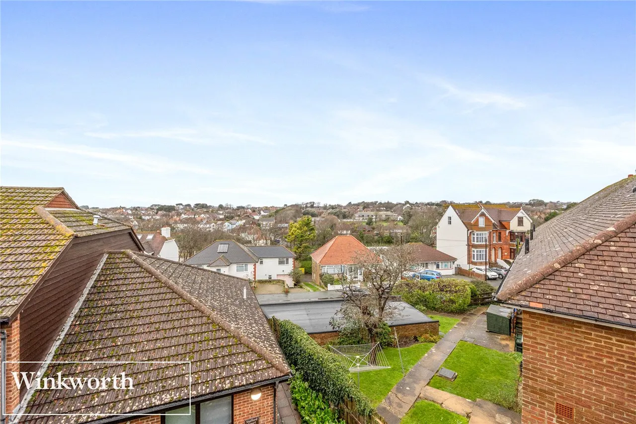 1 bed flat for sale — Avondale Road, Seaford, East Sussex, BN25