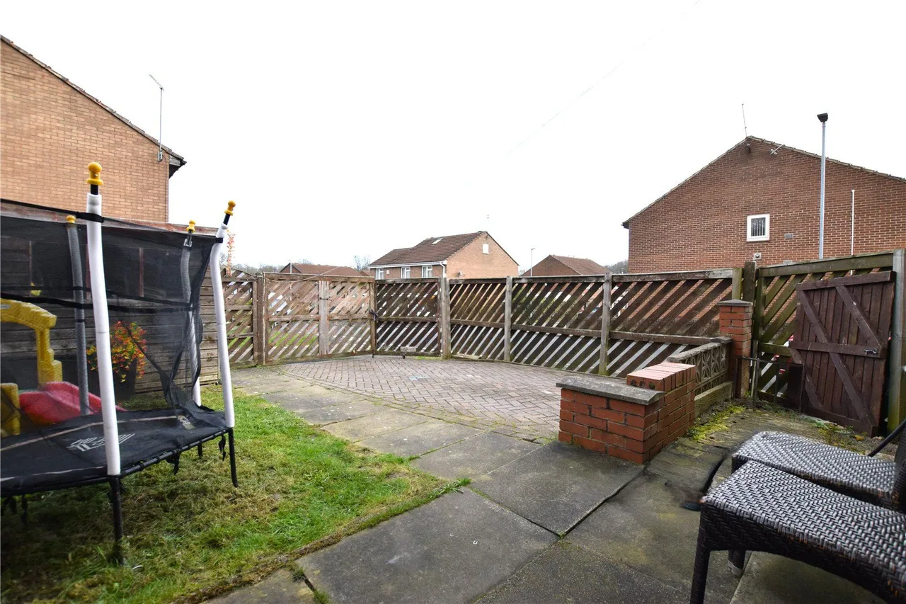 White Laithe Walk, Whinmoor, LS14, photo 8
