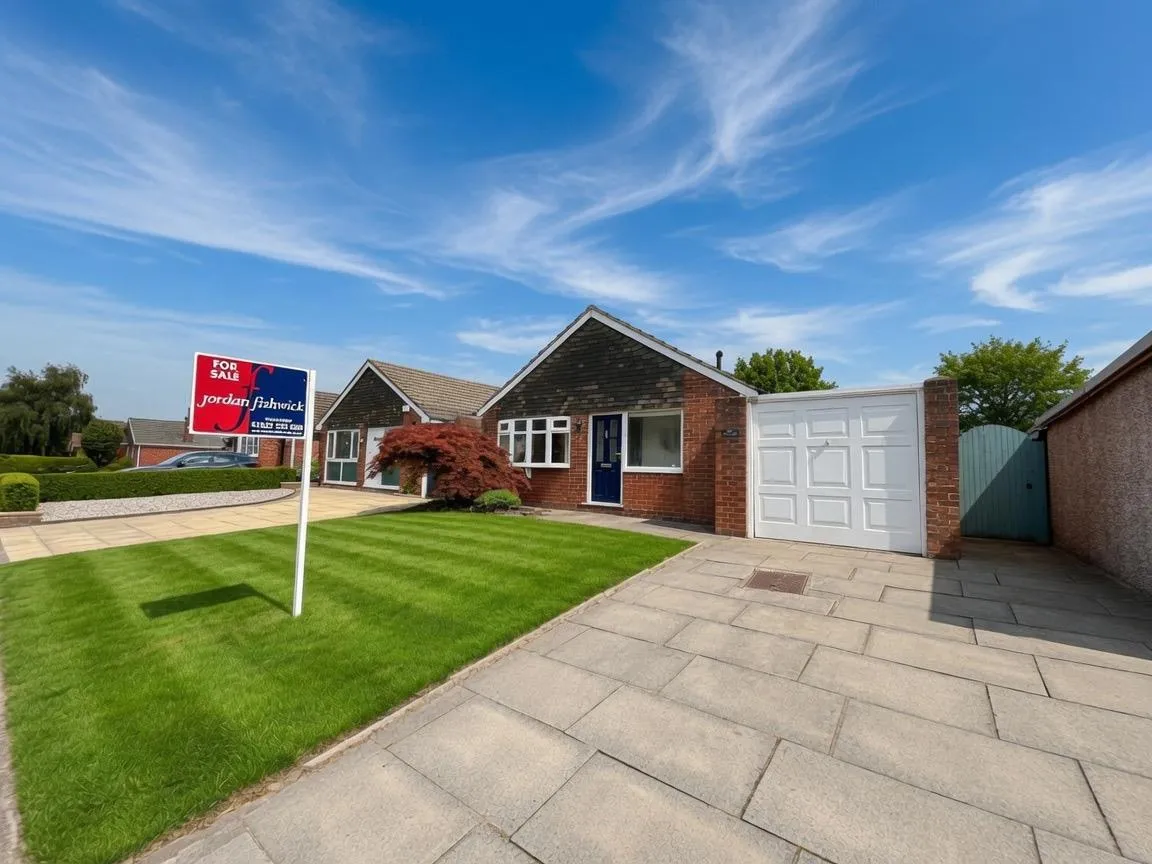 2 bed house for sale, Caldy Road, Handforth, SK9