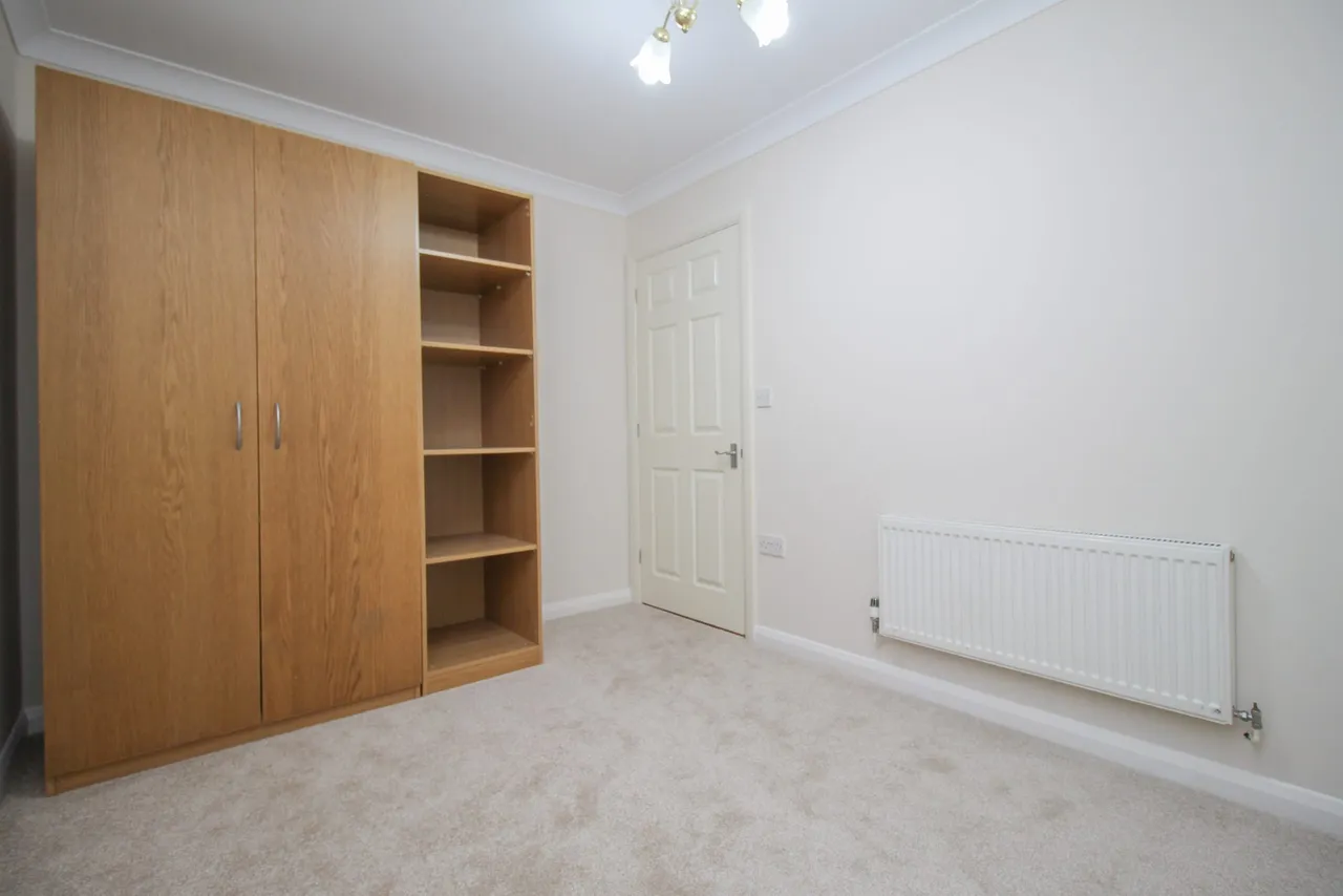 Reading Road South, Fleet, GU52, photo 9