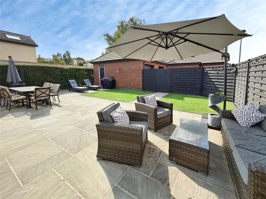 Doncaster Road, Hatfield, DN7, photo 17