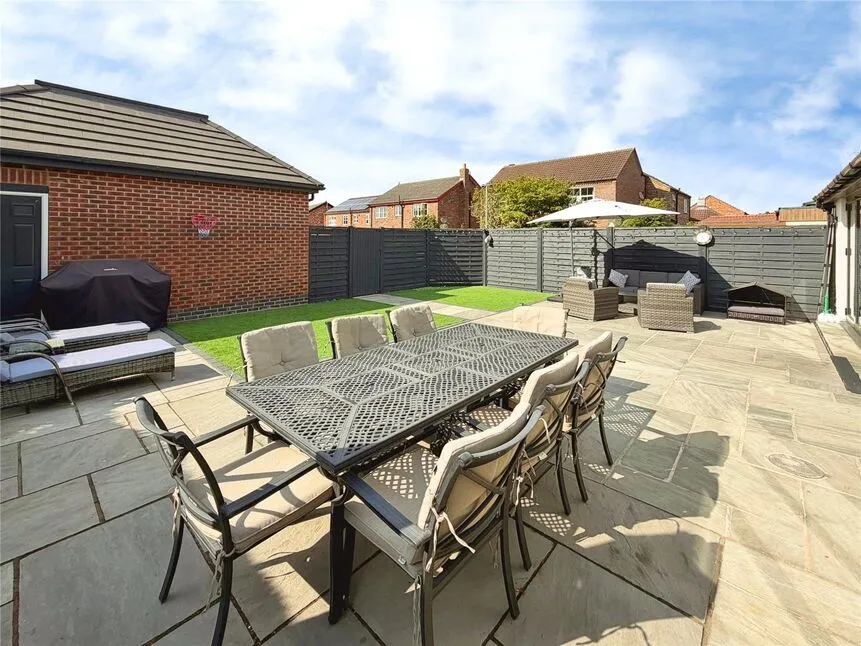 Doncaster Road, Hatfield, DN7, photo 16