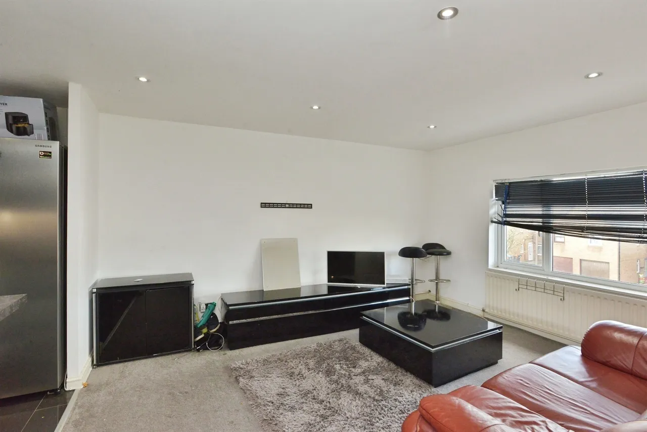 Cleavers Avenue, Conniburrow, MK14, photo 5