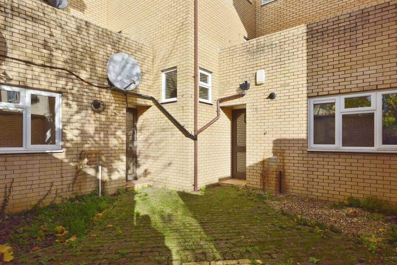 Cleavers Avenue, Conniburrow, MK14, photo 12