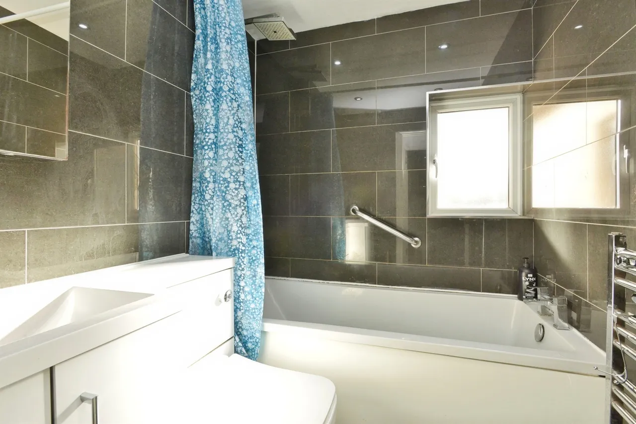 Cleavers Avenue, Conniburrow, MK14, photo 9