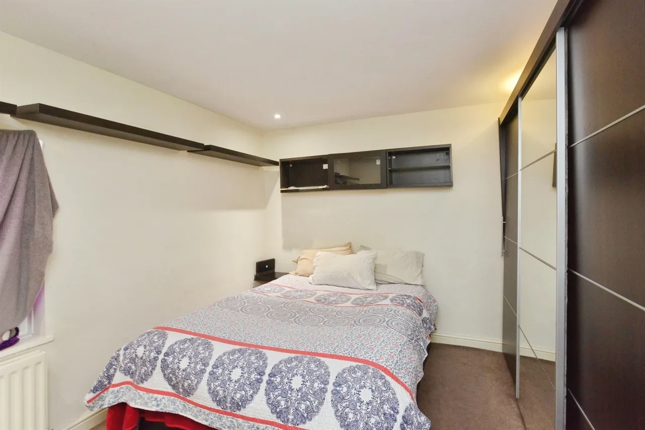 Cleavers Avenue, Conniburrow, MK14, photo 13