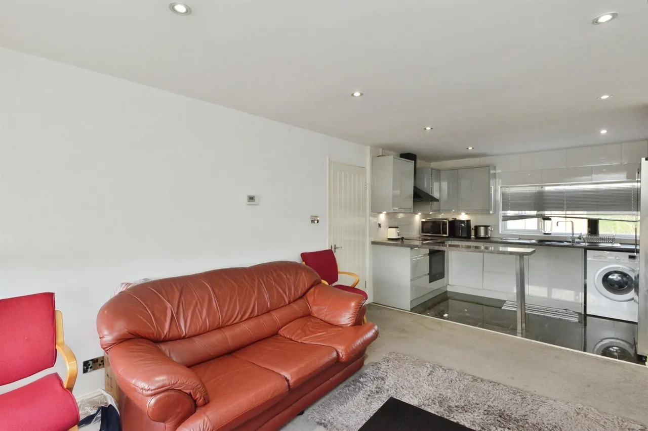 Cleavers Avenue, Conniburrow, MK14, photo 15