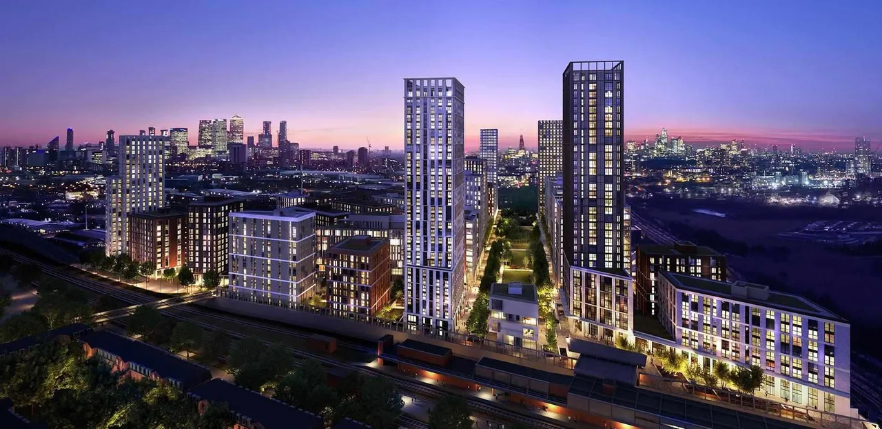 Evergreen Point, Twelve Trees Park, E15, photo 12