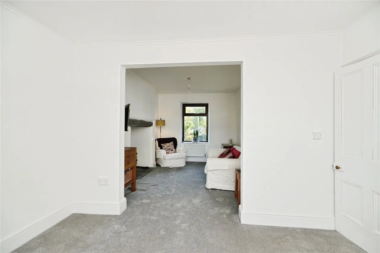 Cwm-y-Glo, Caernarfon, LL55, photo 23