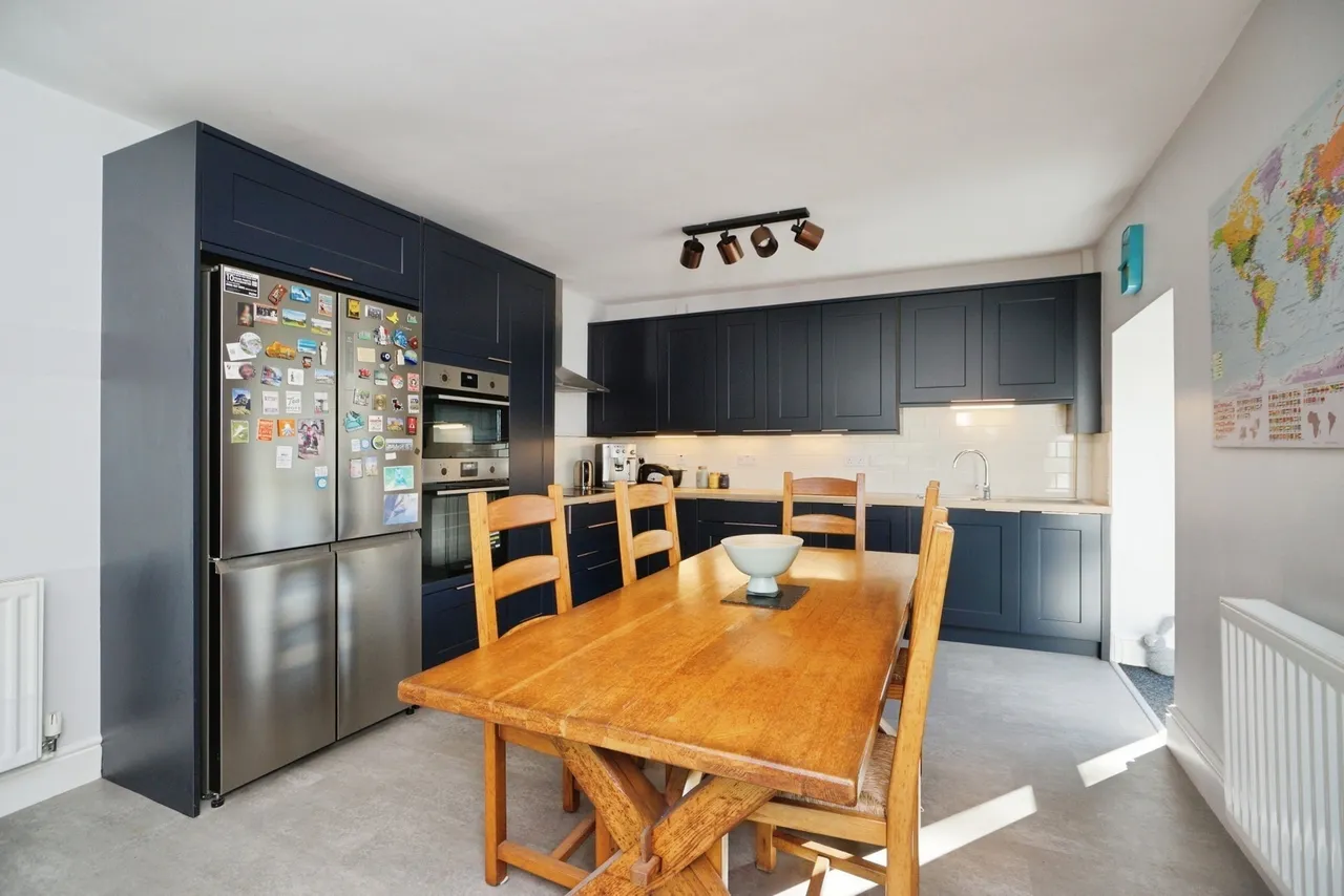 Cwm-y-Glo, Caernarfon, LL55, photo 4