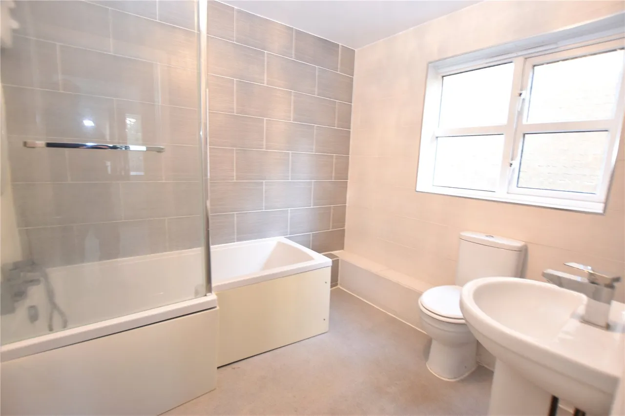 Wisley Gardens, Farnborough, Hampshire, GU14 0RS, photo 9