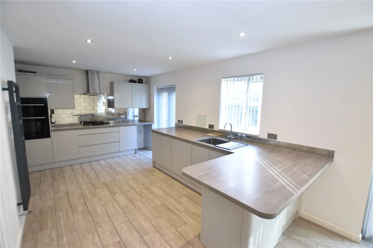Wisley Gardens, Farnborough, Hampshire, GU14 0RS, photo 4