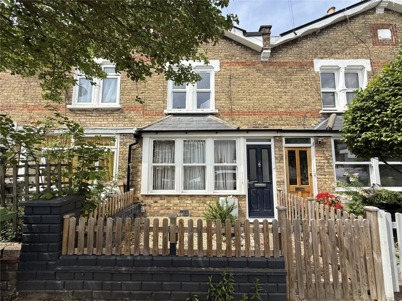 Queens Road, London, N11, photo 20