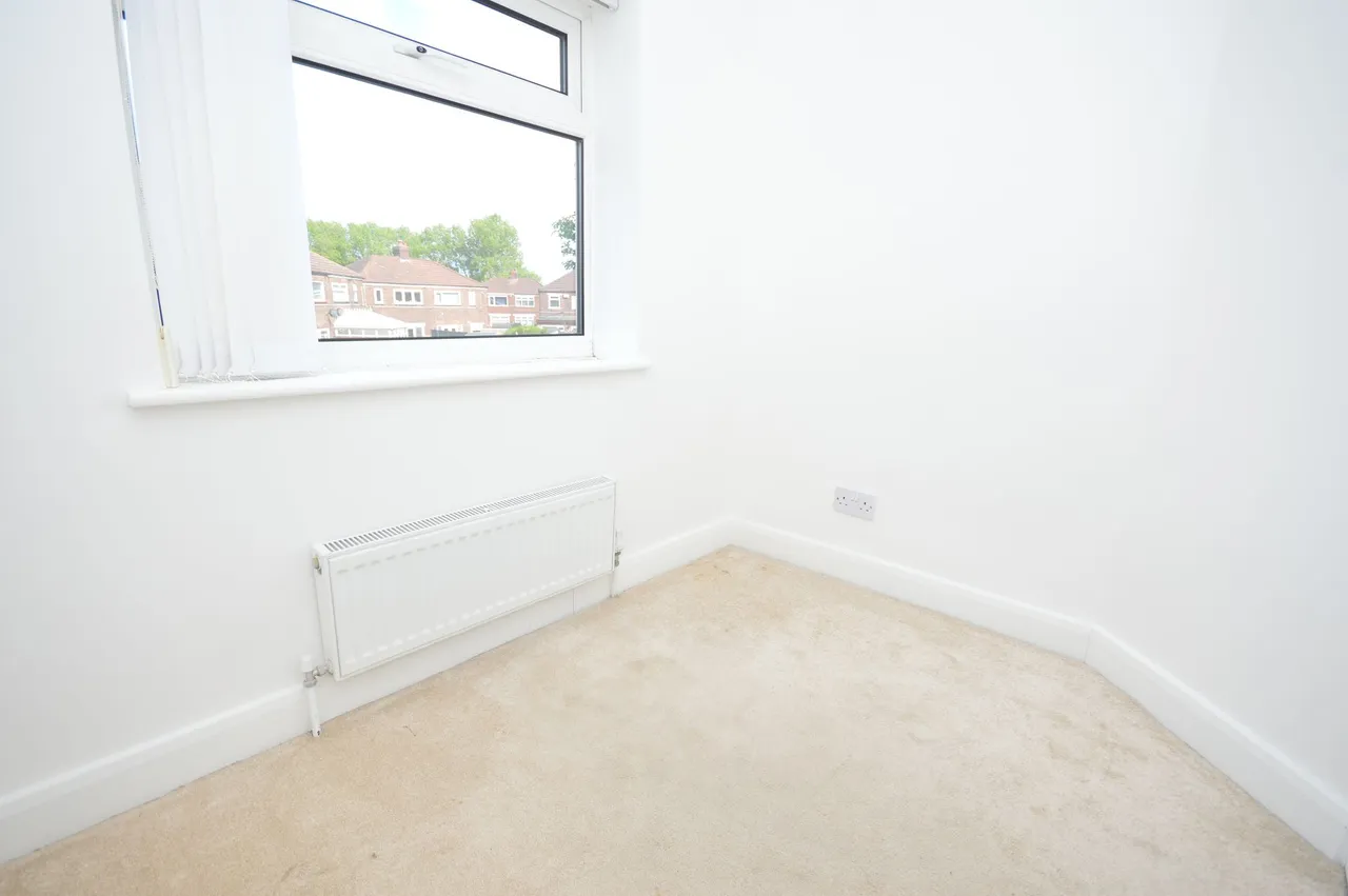 Dumbarton Road, Stockport, photo 19