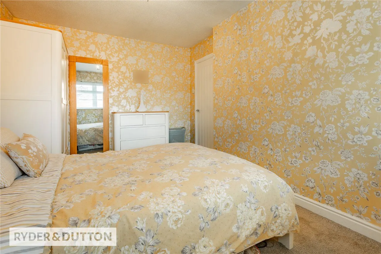 Kirtlington Close, Royton, OL2, photo 15
