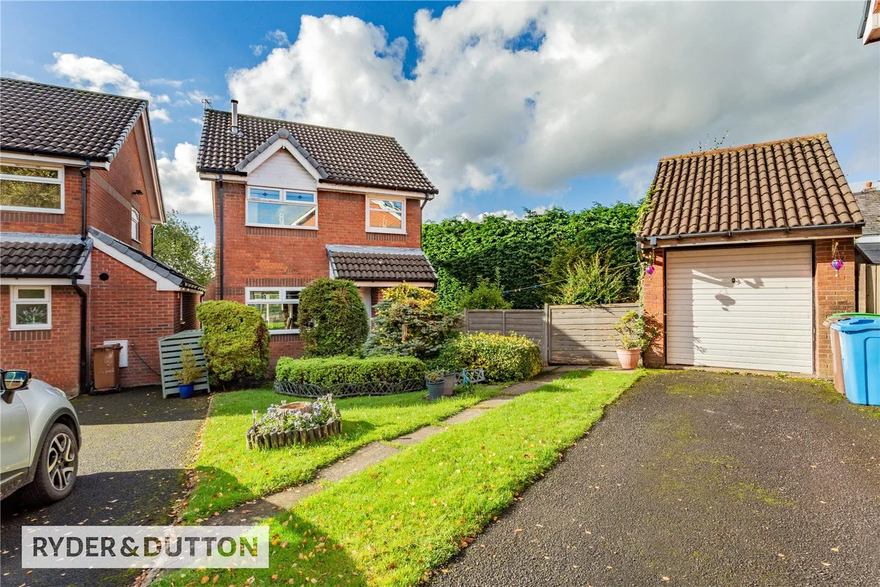 3 bed house for sale, Kirtlington Close, Royton, OL2