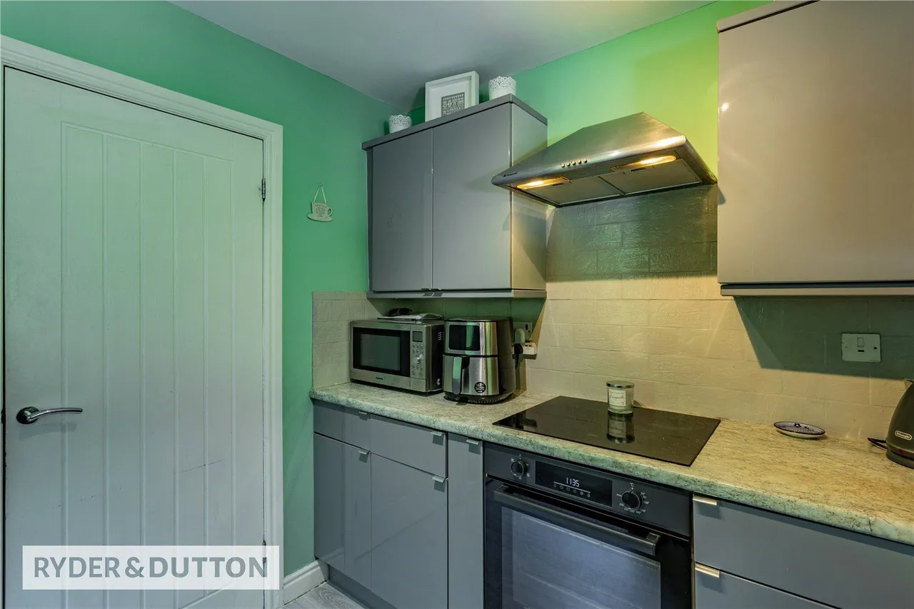 Kirtlington Close, Royton, OL2, photo 10
