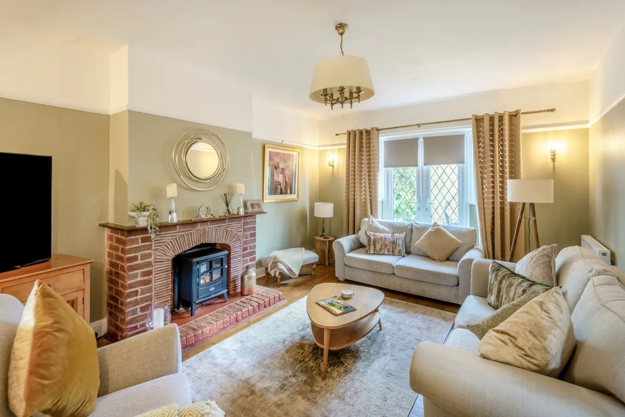 Watford Road, St. Albans, Hertfordshire, AL2 3DB, photo 2