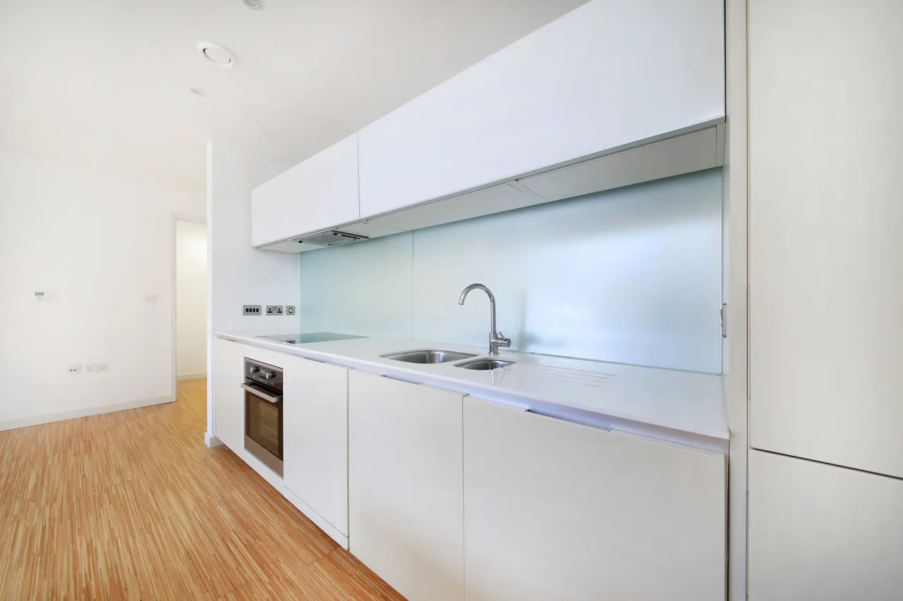 Wingate Square, Clapham, SW4, photo 3