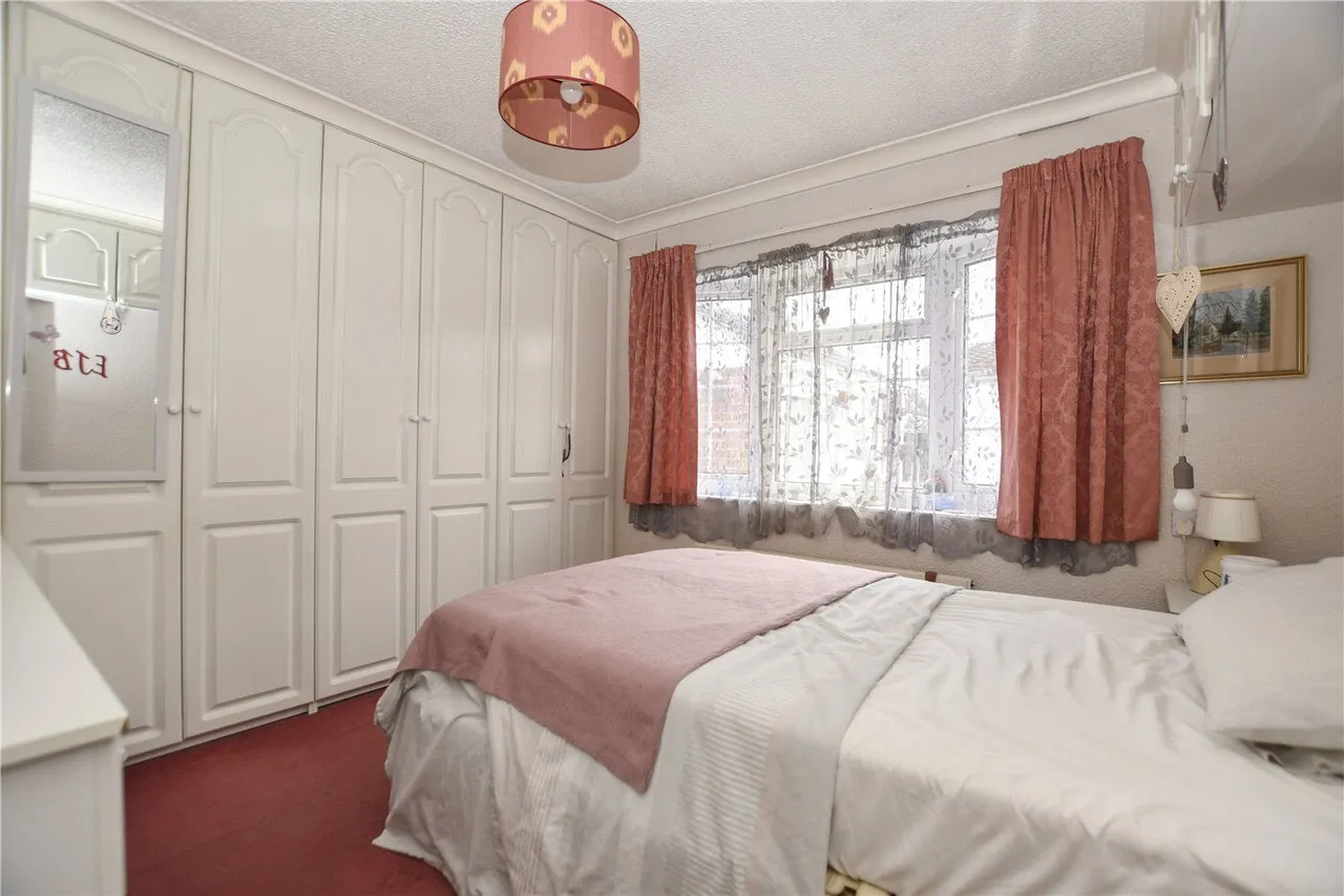 Devon Close, College Town, GU47, photo 9