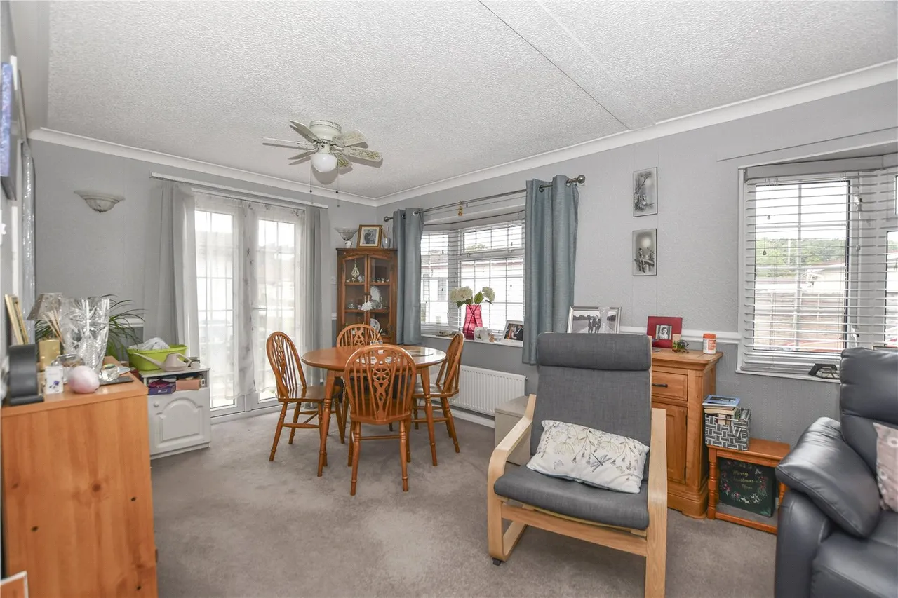 Devon Close, College Town, GU47, photo 6