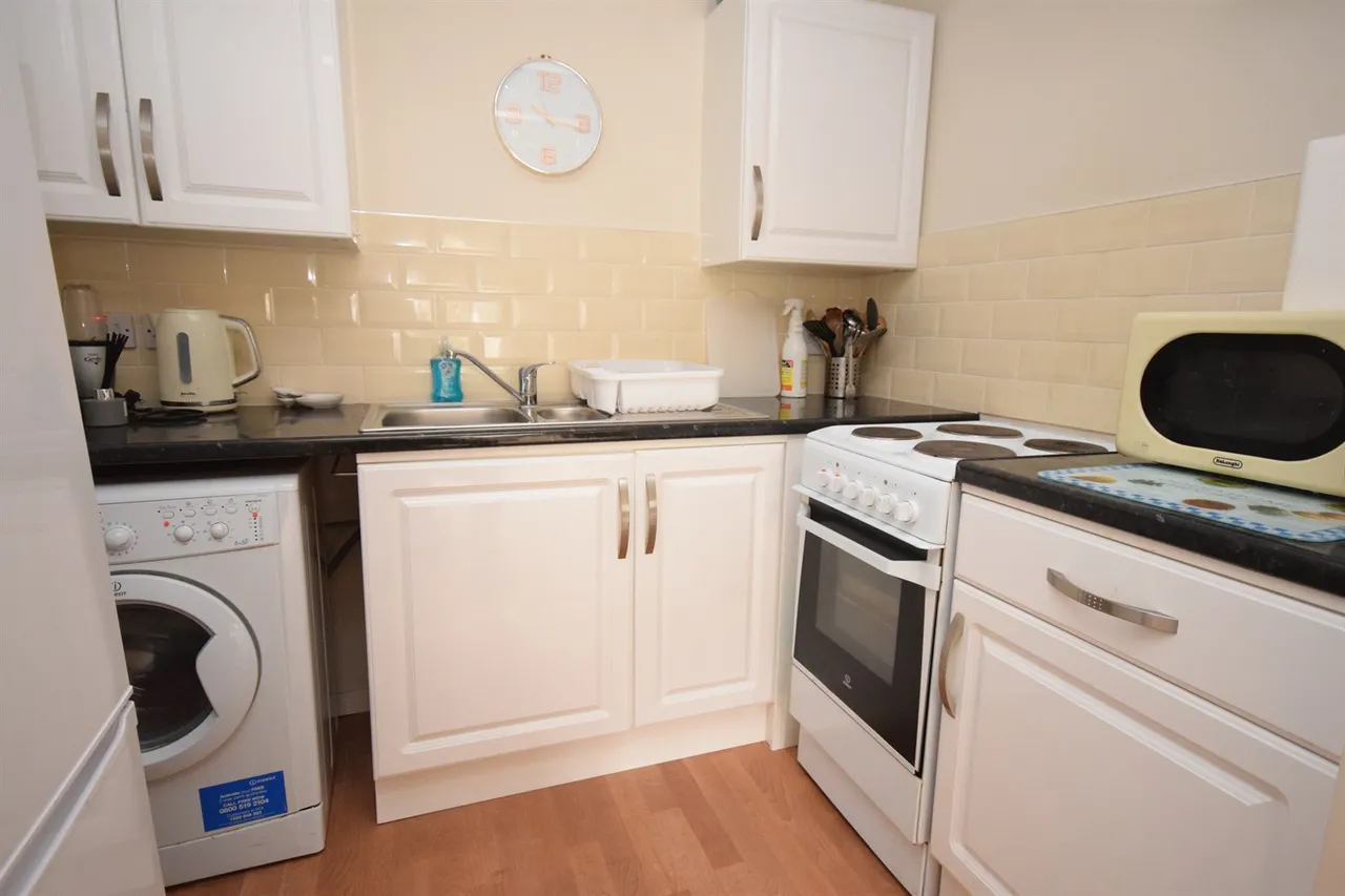 Balmoral Court Springfield Road, Chelmsford, CM2, photo 9