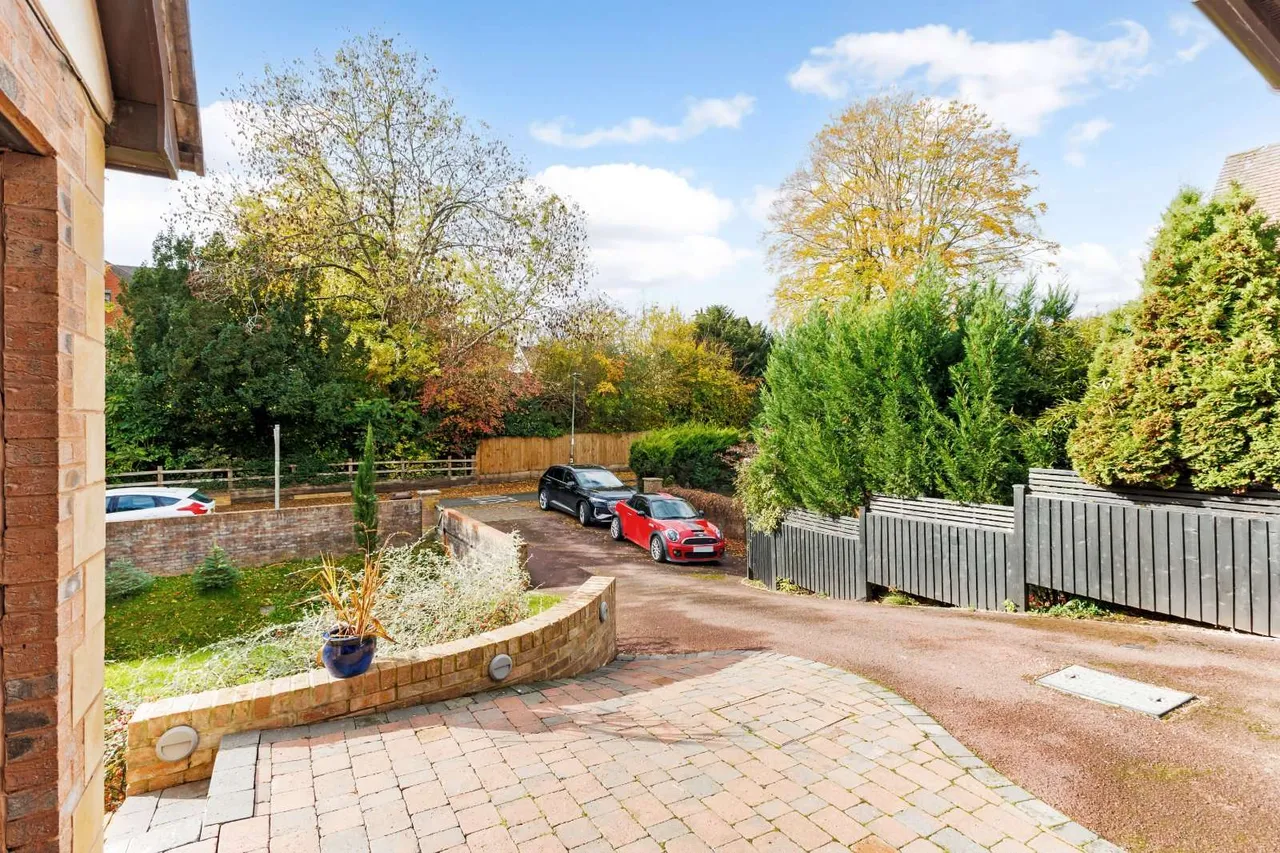 School Road, Charlton Kings, Cheltenham, Gloucestershire, GL53 8BE, photo 8