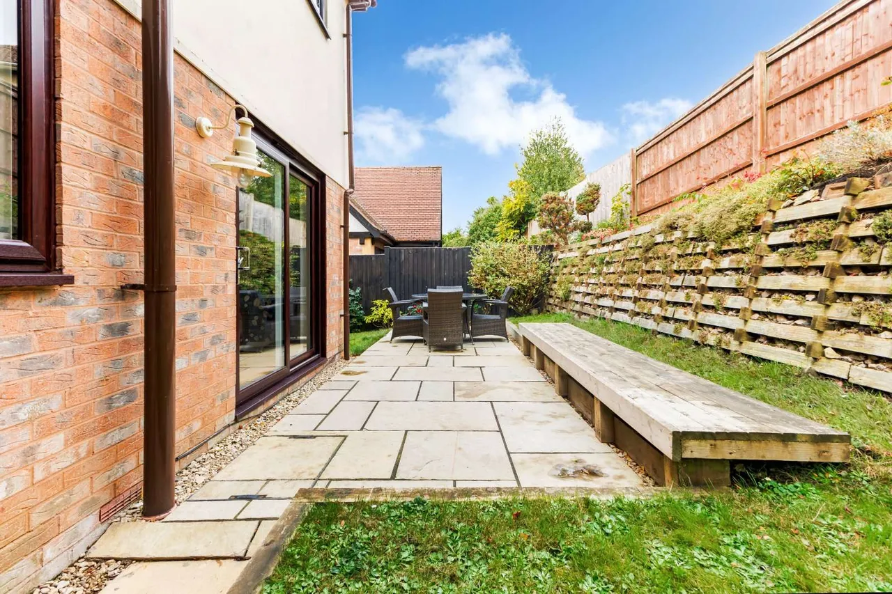 School Road, Charlton Kings, Cheltenham, Gloucestershire, GL53 8BE, photo 9