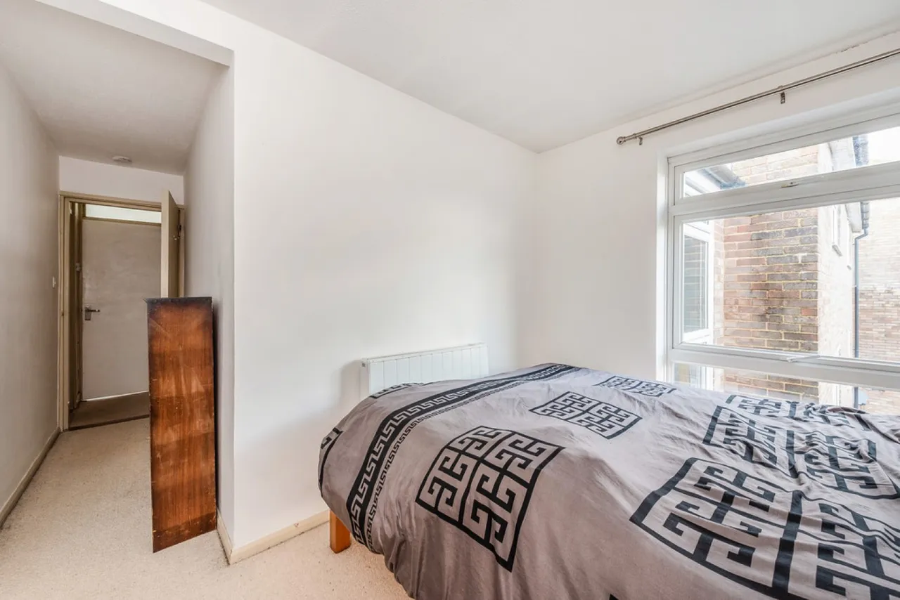 Stratford Court, Northlands Drive, Winchester, photo 11
