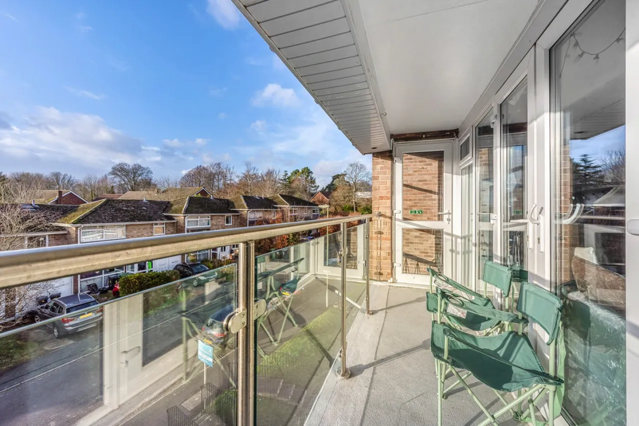 Stratford Court, Northlands Drive, Winchester, photo 3