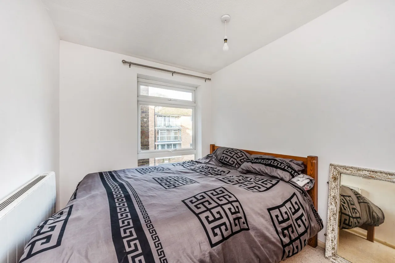 Stratford Court, Northlands Drive, Winchester, photo 12