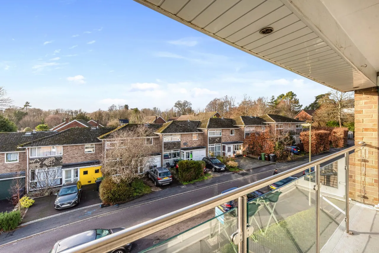 Stratford Court, Northlands Drive, Winchester, photo 6