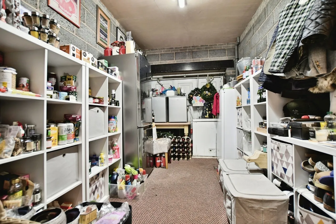 Arnolds Yard, Altrincham, WA14, photo 25