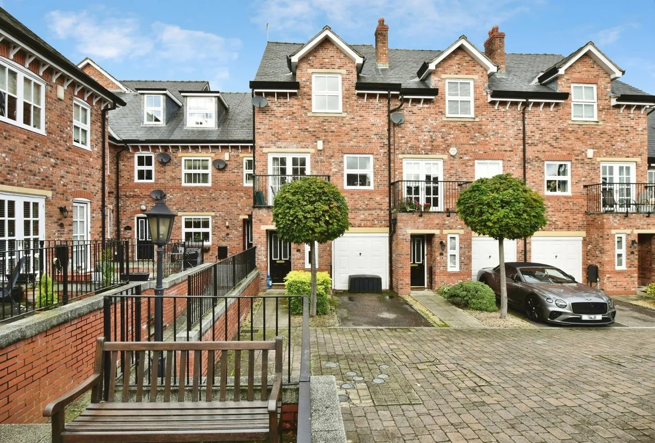 Arnolds Yard, Altrincham, WA14, photo 16