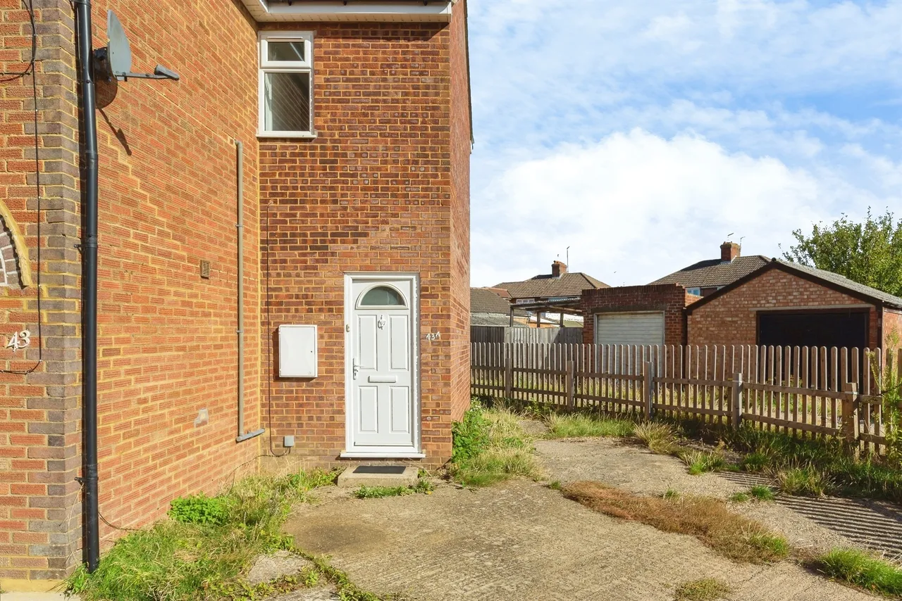 Clinton Crescent, Aylesbury, HP21, photo 13