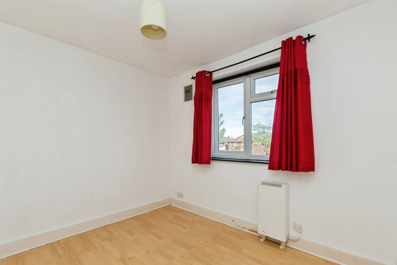 Clinton Crescent, Aylesbury, HP21, photo 4