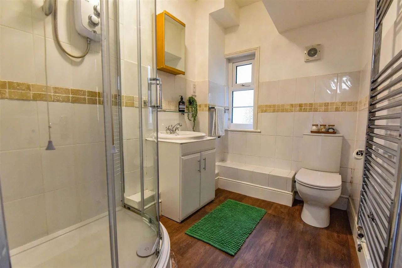 Drake Lane, Dursley, GL11, photo 9