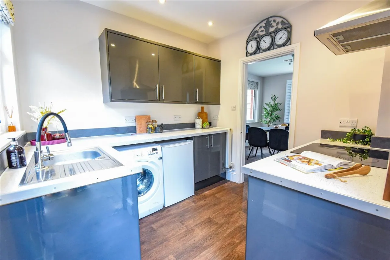 Drake Lane, Dursley, GL11, photo 8