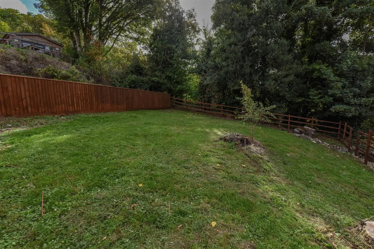 Drake Lane, Dursley, GL11, photo 21