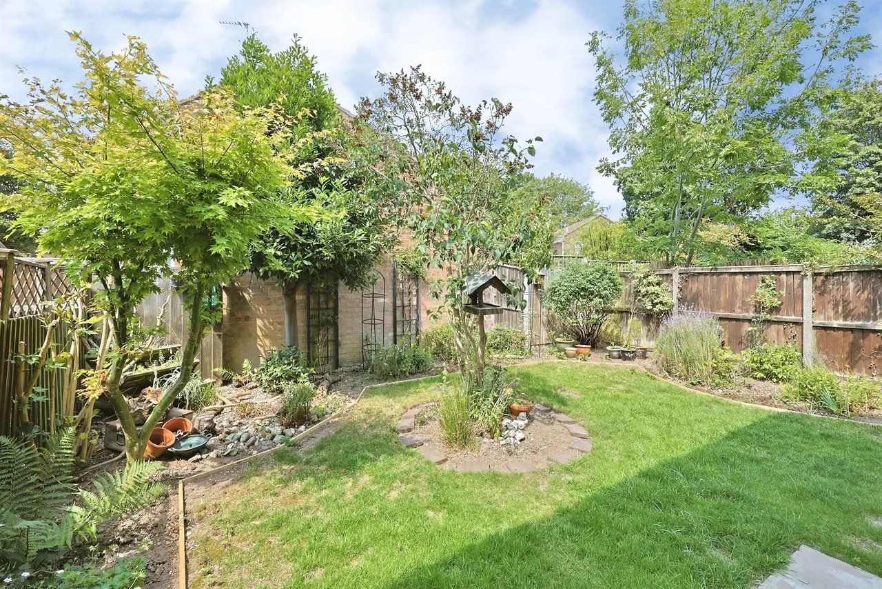 Priors Drive, Norwich, photo 10