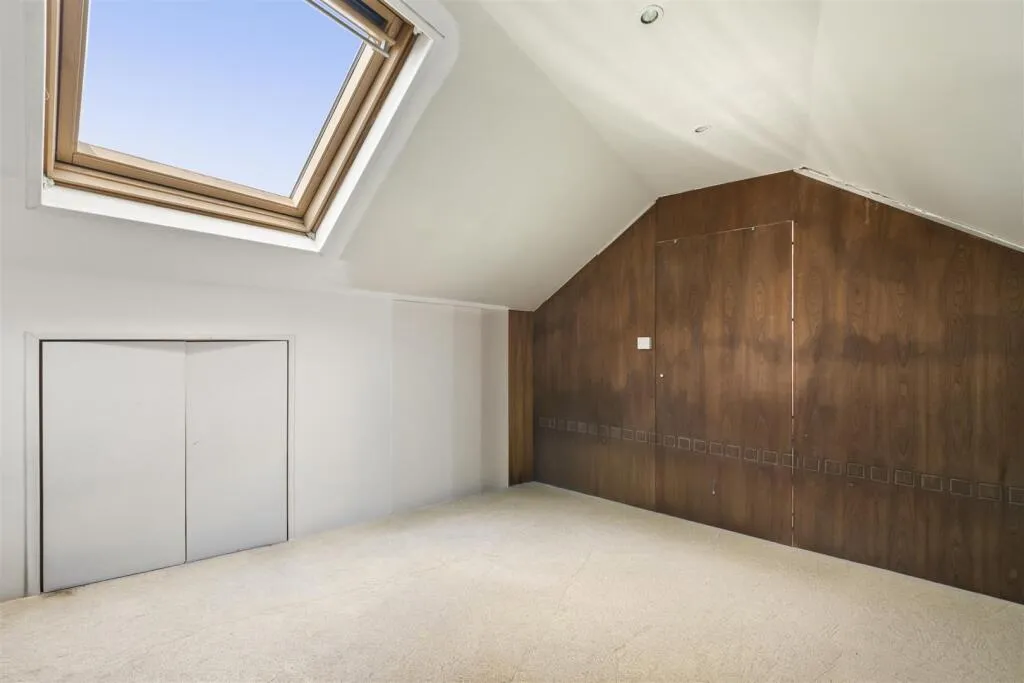 Rushdene Crescent, Northolt, photo 16