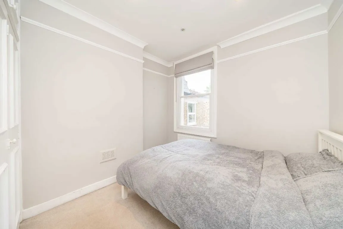 Steerforth Street, SW18, photo 7