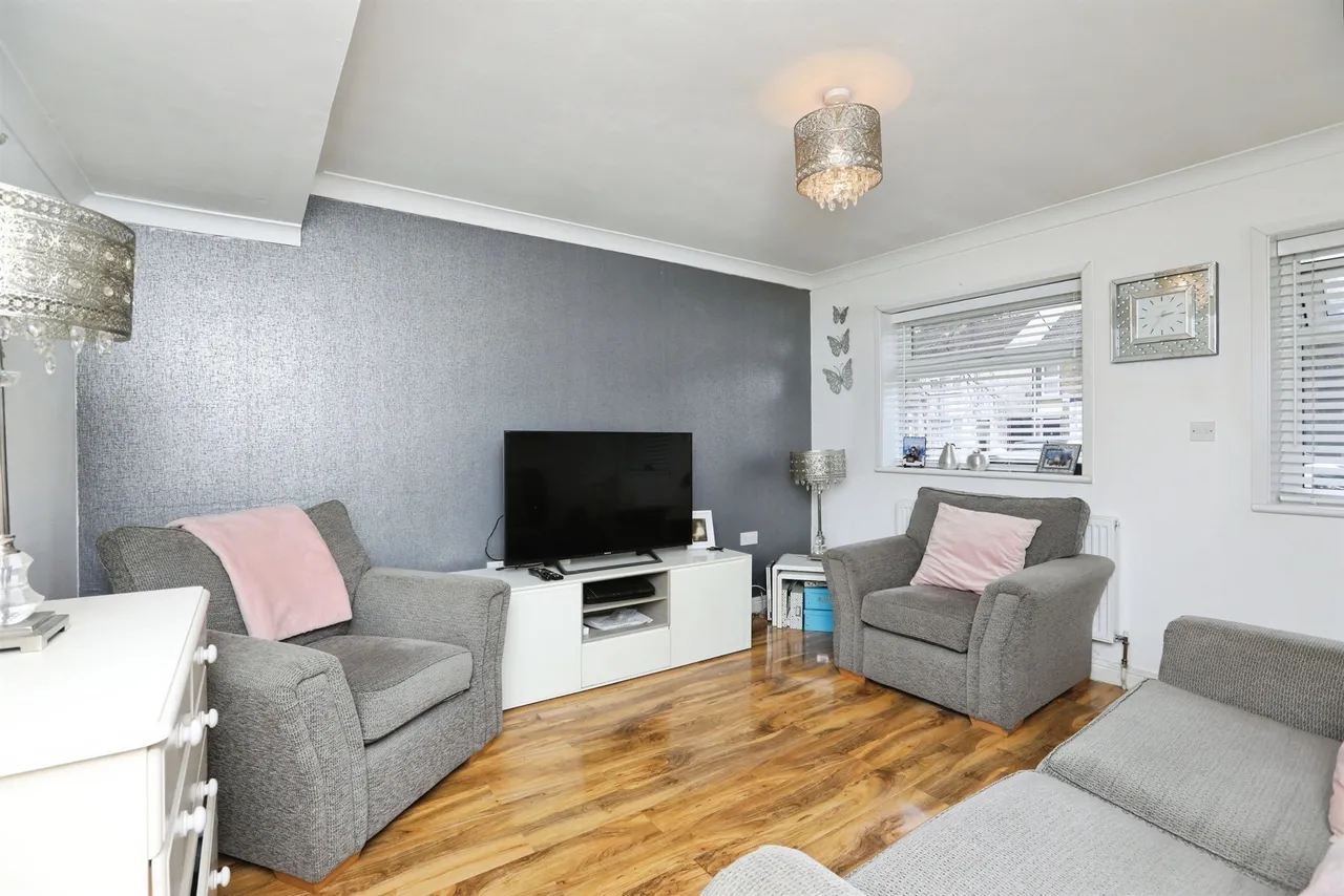 Chalkwell Road, Sittingbourne, ME10, photo 13