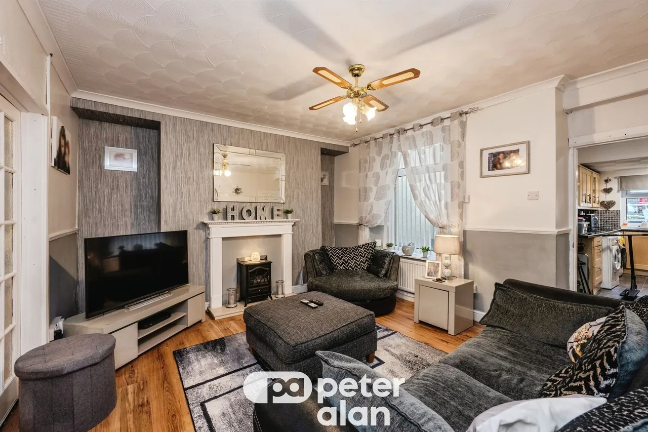 Siding Terrace, Neath, SA10, photo 17