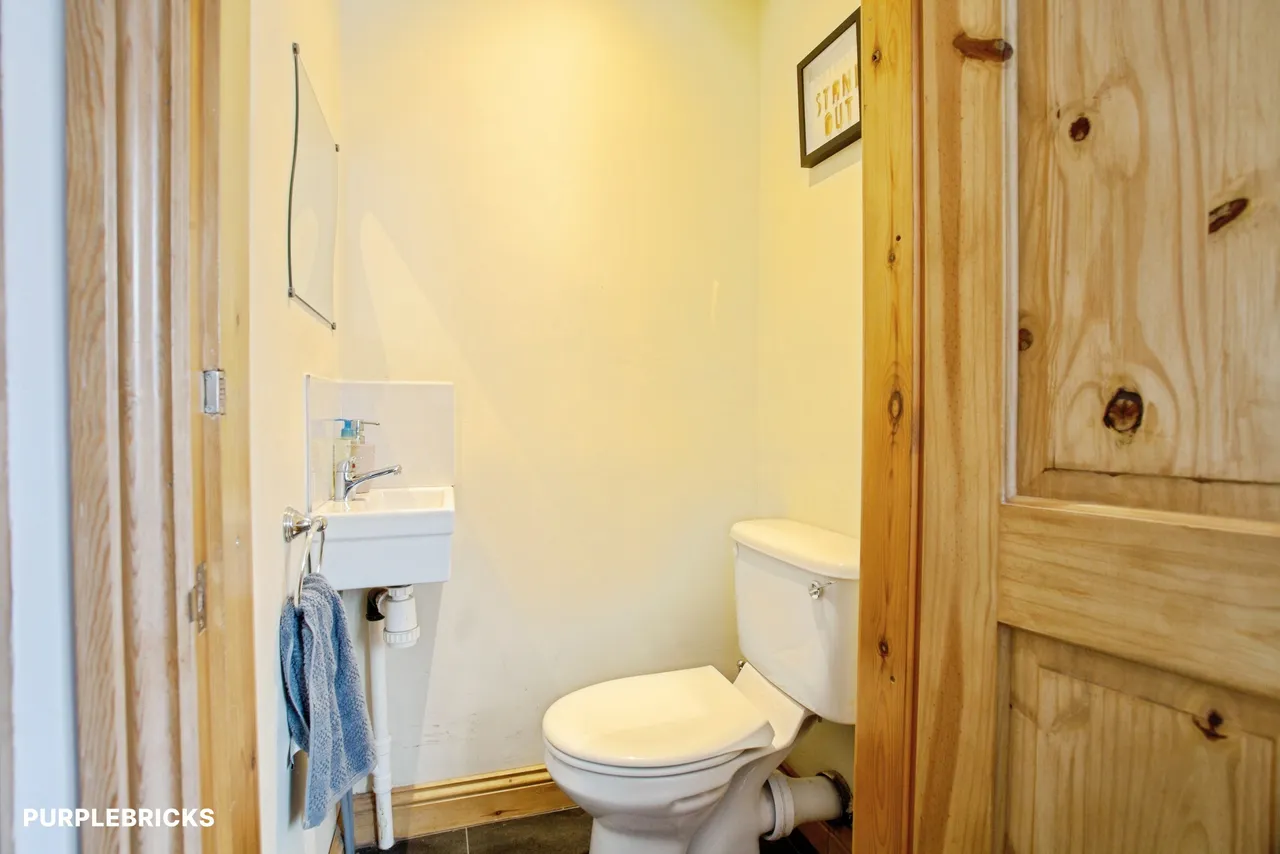 Intake Lane, Batley, WF17, photo 9