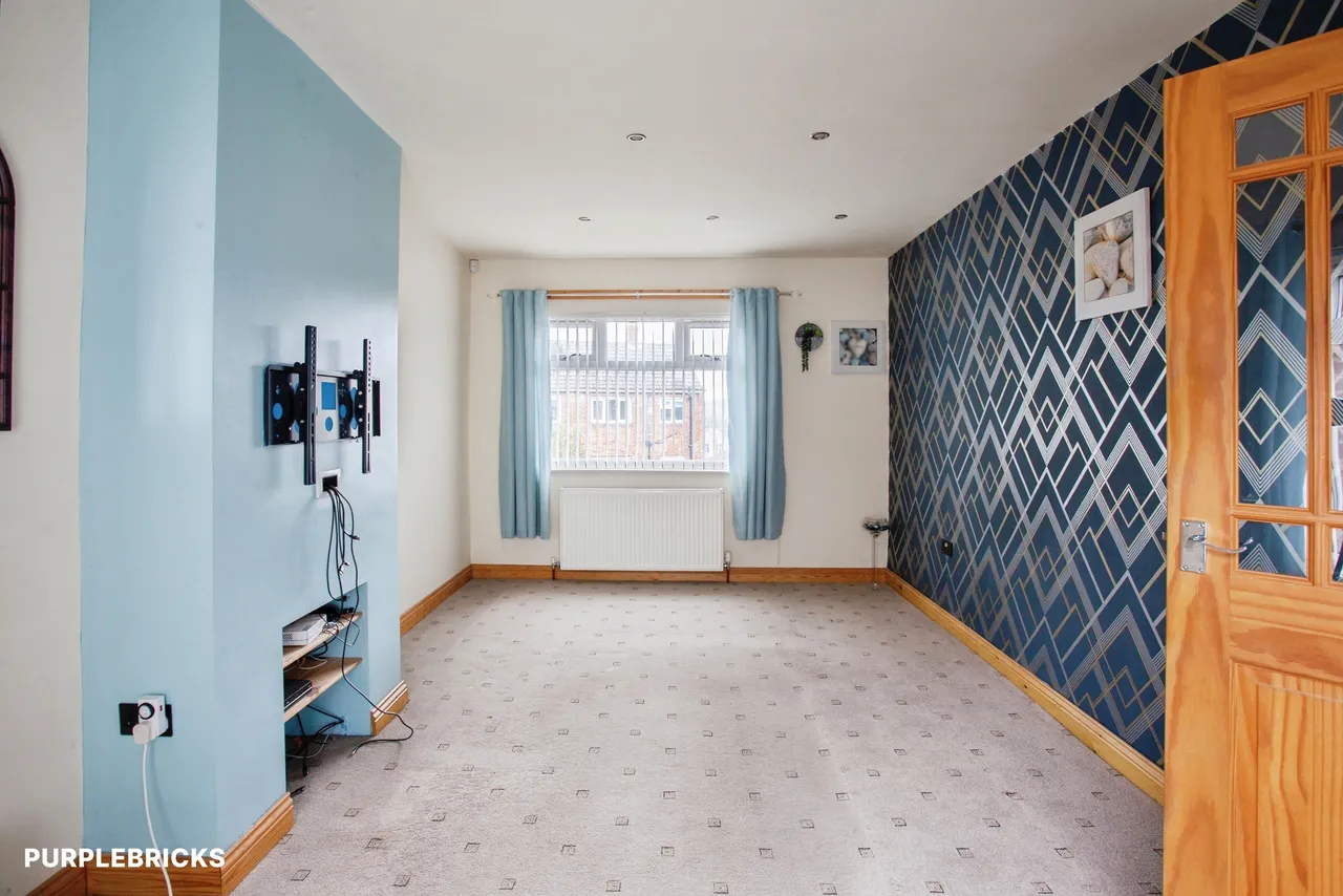Intake Lane, Batley, WF17, photo 8