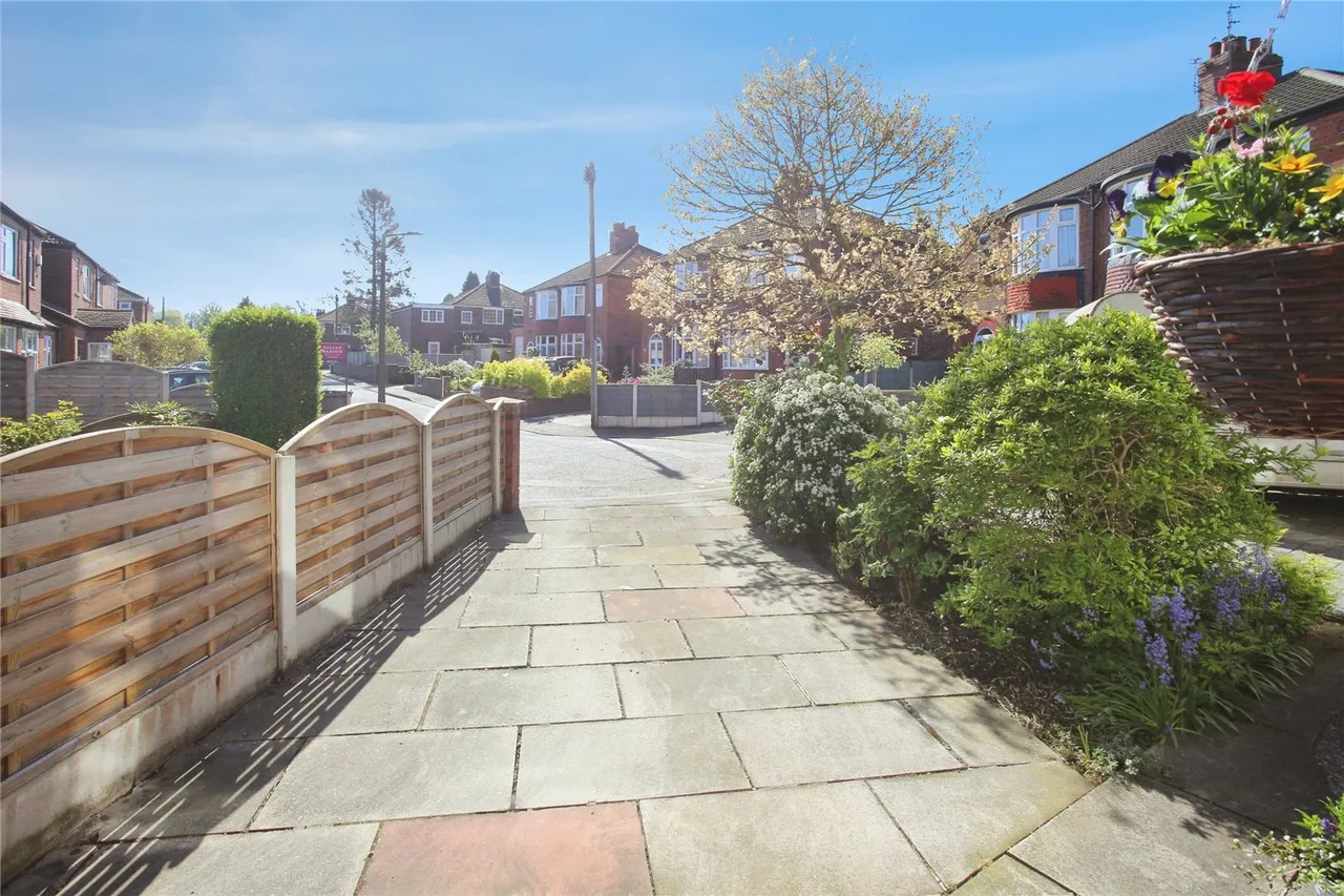 Arnside Avenue, Heaton Chapel, SK4, photo 13