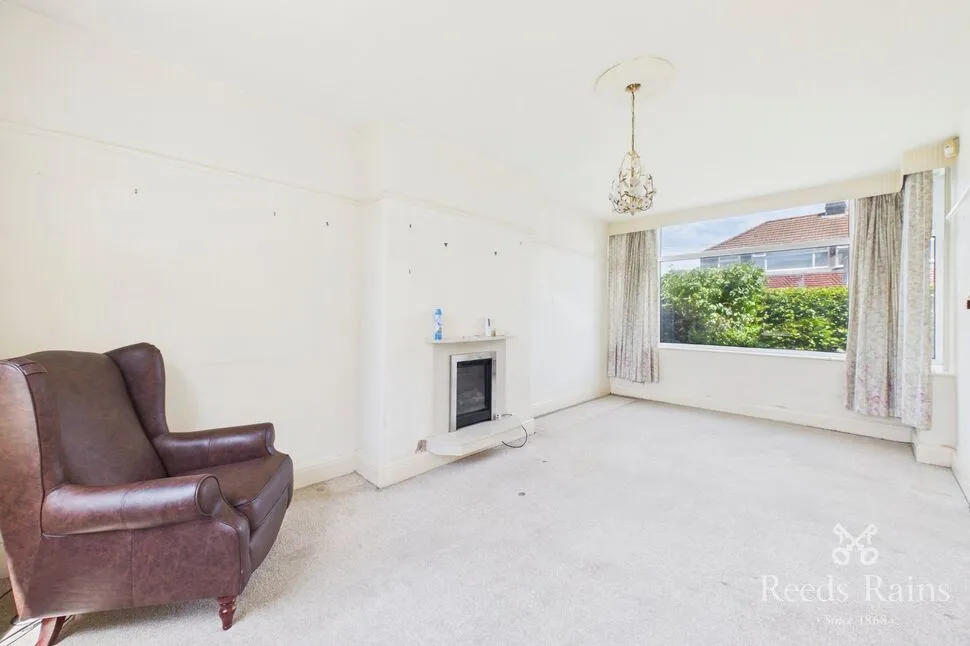 Bossington Close, Offerton, Cheshire, SK2, photo 3