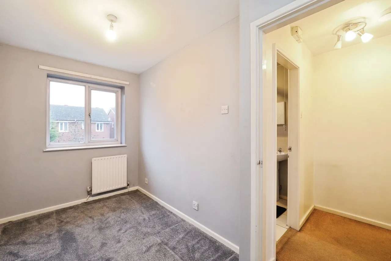 Albert Avenue, New Whittington, Chesterfield, Derbyshire, S43, photo 13