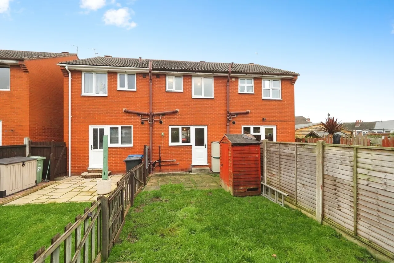 Albert Avenue, New Whittington, Chesterfield, Derbyshire, S43, photo 16